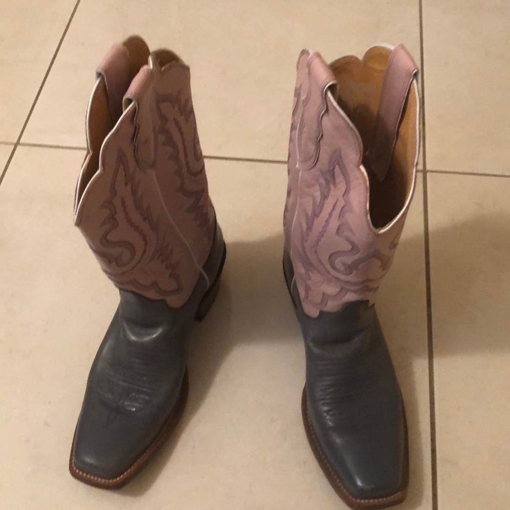 Justin cowboy boots